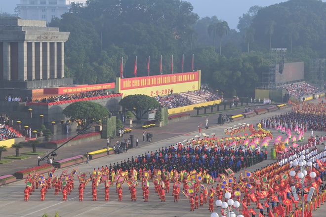 Viet Nam holds grand ceremony to mark 80th National Day- Ảnh 10. Viet Nam holds grand ceremony to mark 80th National Day- Ảnh 10.