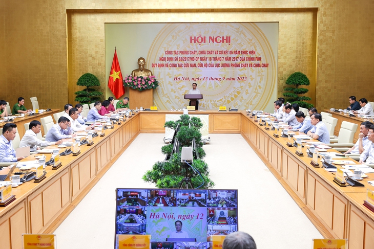 Thủ tướng: Tổng kiểm tra, rà soát trên toàn quốc; ngăn chặn, đẩy lùi và chấm dứt hậu quả chết người do chủ quan gây cháy nổ - Ảnh 6.
