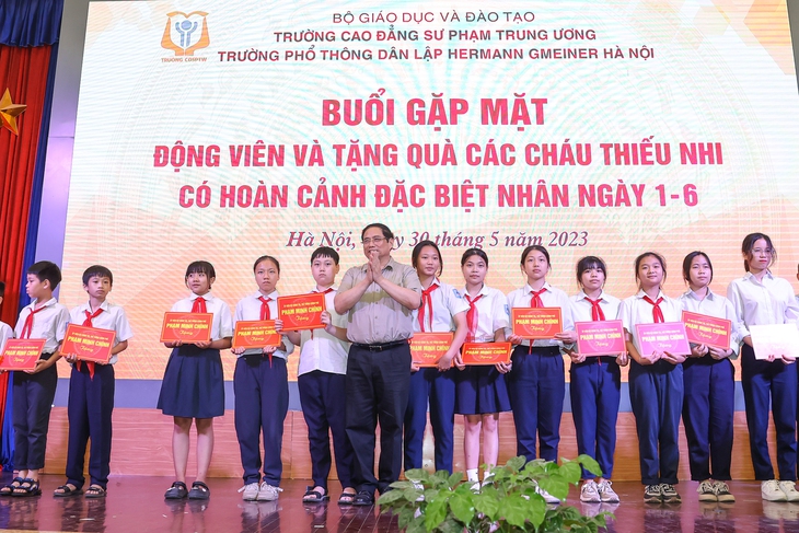 Thủ tướng: Truyền cảm hứng, tạo động lực để trẻ em có hoàn cảnh đặc biệt tự tin, bản lĩnh vươn lên - Ảnh 5.