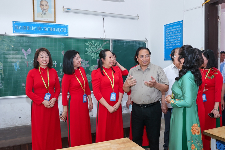 Thủ tướng: Truyền cảm hứng, tạo động lực để trẻ em có hoàn cảnh đặc biệt tự tin, bản lĩnh vươn lên - Ảnh 3.