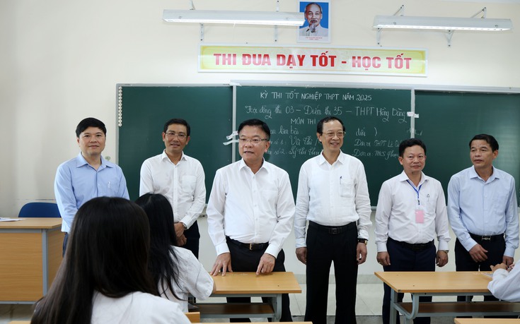 Phó Thủ tướng Lê Thành Long kiểm tra công tác chuẩn bị kỳ thi tốt nghiệp THPT tại Quảng Ninh và Hải Phòng