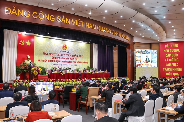 Quản lý nhà nước phải tập trung xây dựng thể chế, chính sách thay vì giải quyết sự vụ - Ảnh 2.
