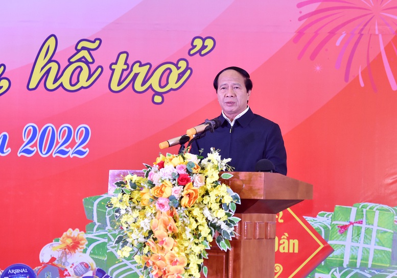Phó Thủ tướng Lê Văn Thành vui &quot;Tết sum vầy - Xuân bình an&quot; với người lao động - Ảnh 1.