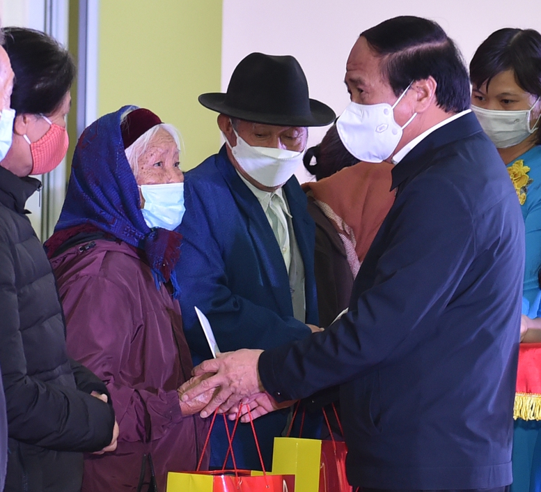 Phó Thủ tướng Lê Văn Thành vui &quot;Tết sum vầy - Xuân bình an&quot; với người lao động - Ảnh 2.