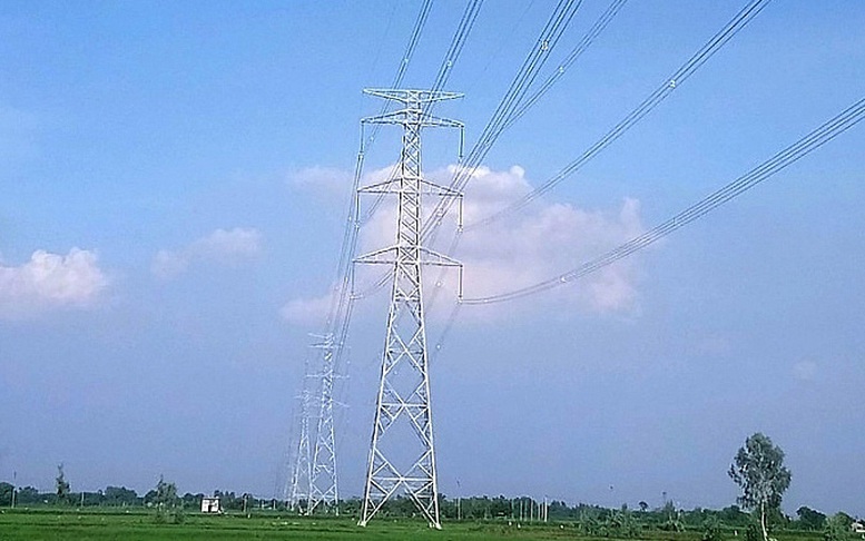 Đóng điện đường dây quan trọng bảo đảm điện cho Thủ đô Hà Nội