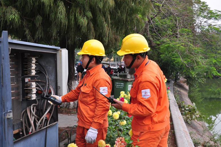 EVNHANOI: Bứt phá mạnh mẽ trong chuyển đổi số - Ảnh 1.