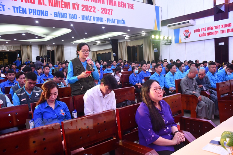 Lãnh đạo tỉnh Bến Tre gặp gỡ, đối thoại với cán bộ, đoàn viên, thanh niên tiêu biểu - Ảnh 2.