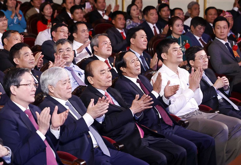 Chủ tịch nước trao danh hiệu &quot;Nông dân Việt Nam xuất sắc 2022&quot; - Ảnh 2.