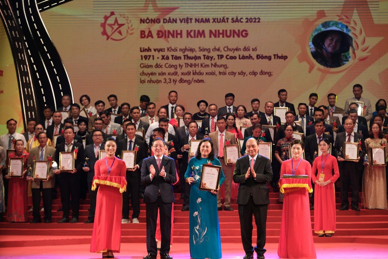 Chủ tịch nước trao danh hiệu &quot;Nông dân Việt Nam xuất sắc 2022&quot; - Ảnh 3.