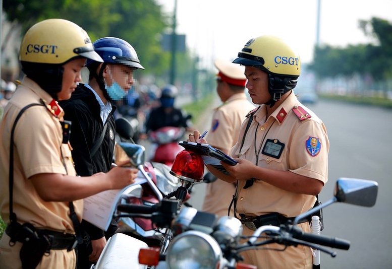 Nhiệm vụ, quyền hạn của Cảnh sát giao thông trong tuần tra, kiểm soát - Ảnh 1.