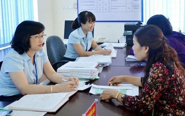 Quy định về nghỉ hưu ở tuổi cao hơn đối với cán bộ, công chức giữ chức vụ lãnh đạo, quản lý
