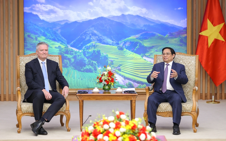 Việt Nam là một trong số ít nền kinh tế phục hồi mạnh năm 2022 và triển vọng tích cực năm 2023