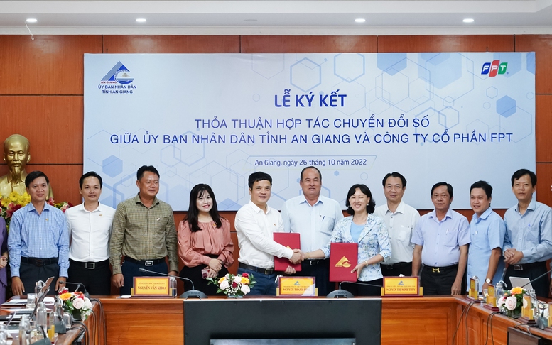 Thêm địa phương ký kết hợp tác chuyển đổi số đến năm 2025 với FPT