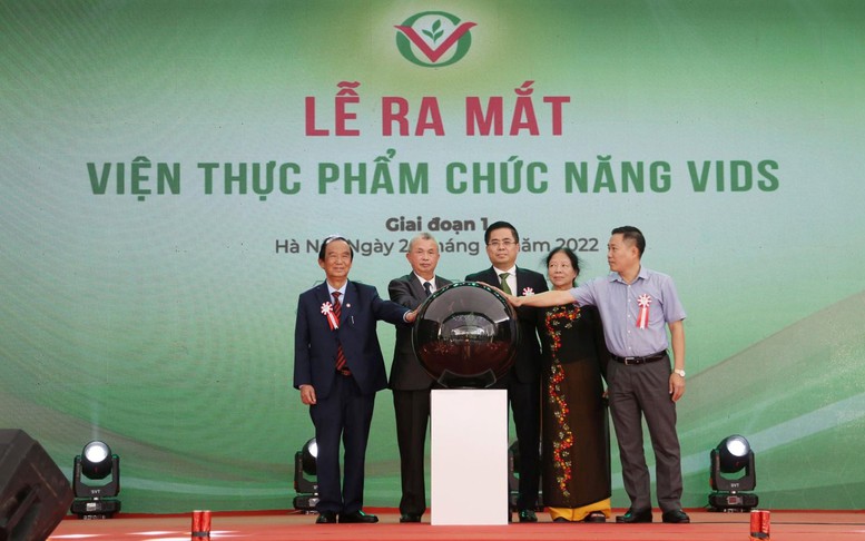 Ra mắt Viện Thực phẩm chức năng có phòng thí nghiệm đạt quy chuẩn thế giới