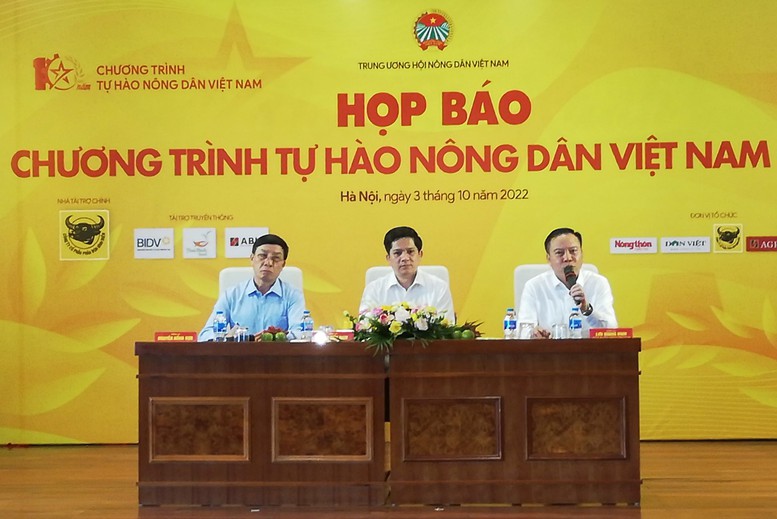 Tôn vinh 100 Nông dân Việt Nam xuất sắc - Ảnh 2.