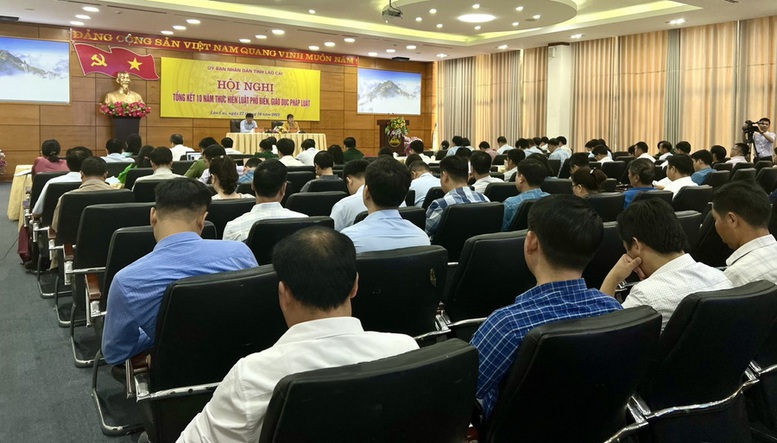 Lào Cai tổng kết 10 năm thực hiện Luật Phổ biến, giáo dục pháp luật - Ảnh 2.