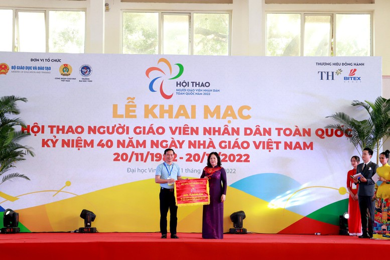 1.500 vận động viên tham dự Hội thao 'Người giáo viên nhân dân' toàn quốc - Ảnh 1.