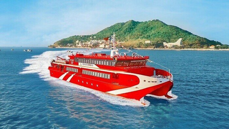 Tàu cao tốc Cần Thơ-Côn Đảo phải giảm tốc do sạt lở đê nghiêm trọng tại Sóc Trăng  - Ảnh 1.