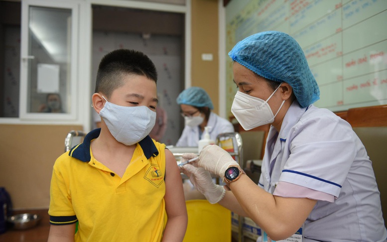 Đẩy nhanh tiến độ tiêm vaccine COVID-19 cho trẻ từ 5 đến dưới 12 tuổi