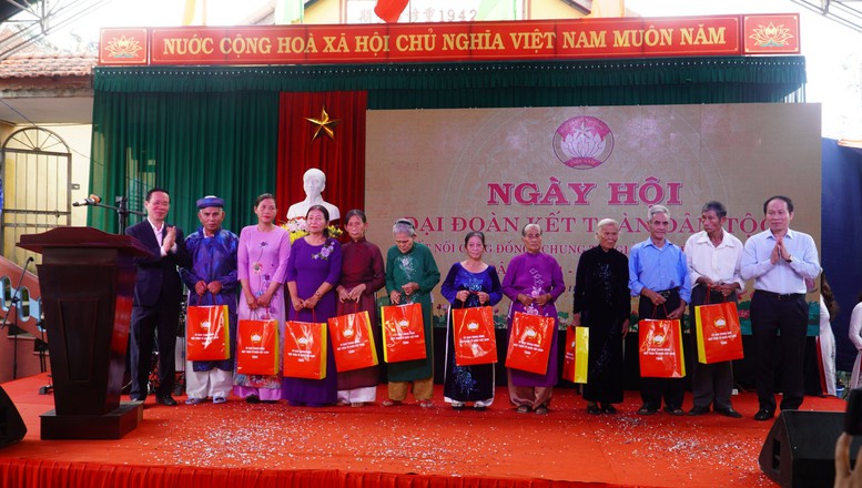Thường trực Ban Bí thư dự Ngày hội Đại đoàn kết toàn dân tộc tại Thừa Thiên Huế trong - Ảnh 5.