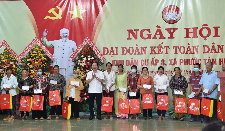 Phó Thủ tướng Lê Văn Thành dự Ngày hội Đại đoàn kết tại Long An - Ảnh 5.