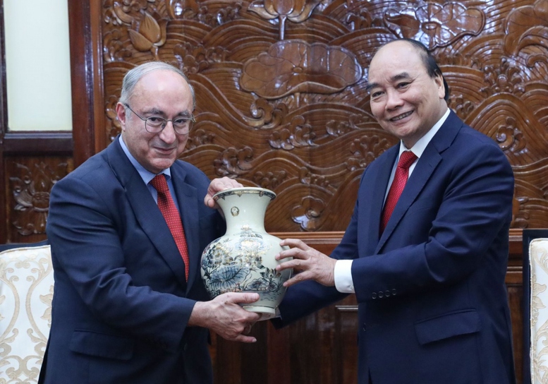 Chủ tịch nước tiếp Chủ tịch Tổ chức Hỗ trợ đại học thế giới Đức - Ảnh 1.