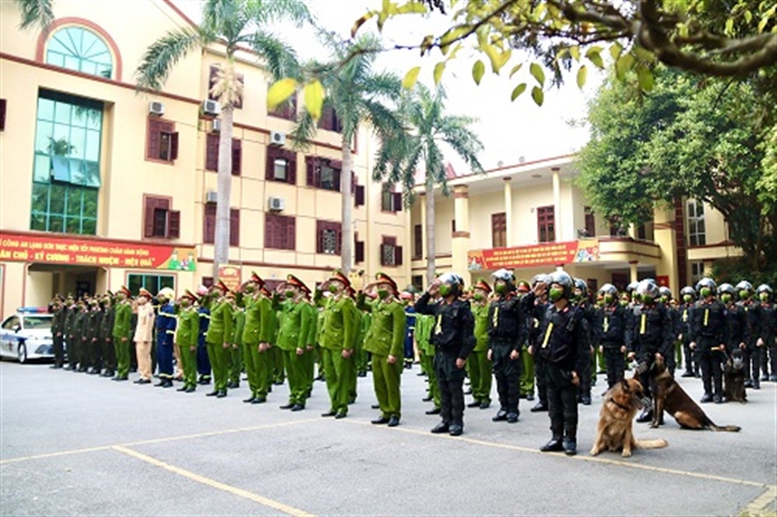 Đồng loạt ra quân thực hiện cao điểm tấn công, trấn áp tội phạm, bảo đảm an ninh, trật tự Tết Nguyên đán 2023 - Ảnh 1.