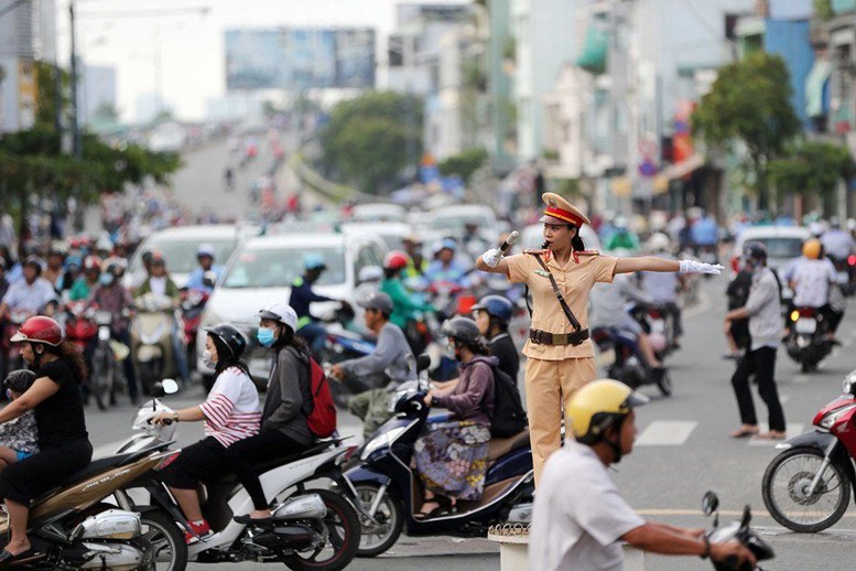 Mở cao điểm bảo đảm TTATGT Tết 2023  - Ảnh 1.