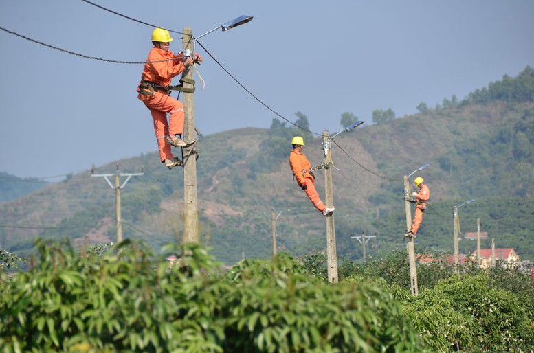 EVNNPC triển khai dự án nâng cấp cải tạo đường dây 110kV Ninh Bình – Bỉm Sơn - Ảnh 1.