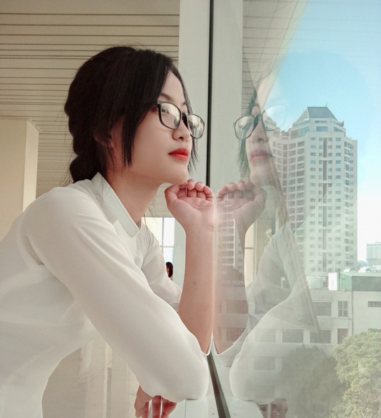 Vinh quang nghề nhà giáo: Khó khăn vẫn quyết theo nghề  - Ảnh 2.
