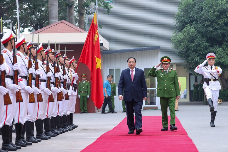 Thủ tướng: Phải phòng chống tội phạm ma túy từ sớm, từ xa, từ nơi xuất phát - Ảnh 1.