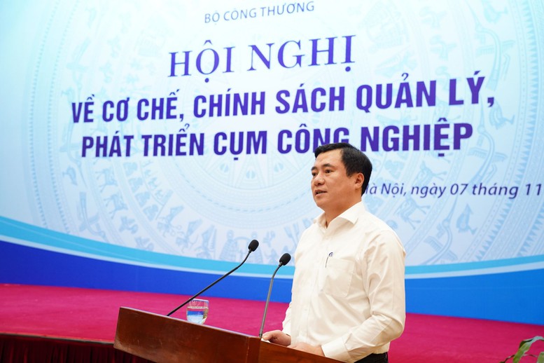 Ưu tiên ngành nghề có hàm lượng công nghệ cao khi phát triển cụm công nghiệp địa phương - Ảnh 1.