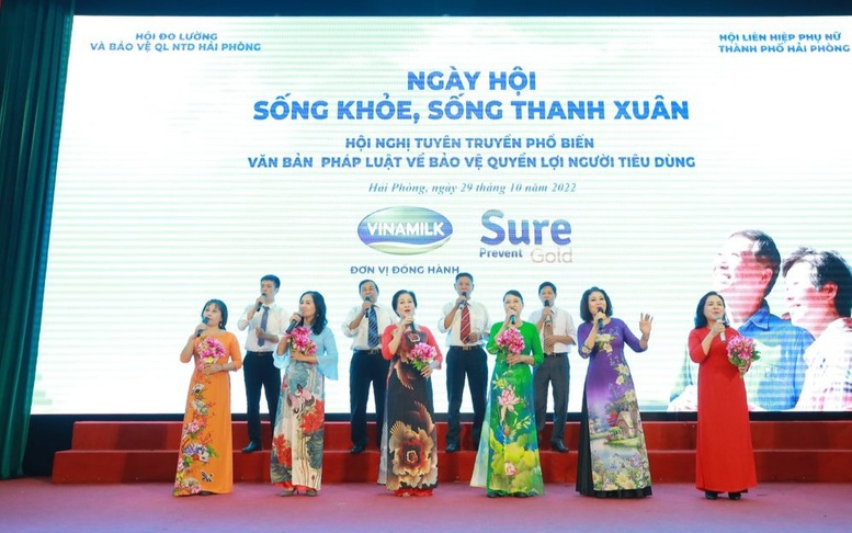 Vinamilk lan tỏa thông điệp 'Sống khỏe, sống thanh xuân'