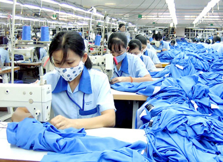 Công nghiệp hỗ trợ tạo cú hích giúp xuất khẩu dệt may tăng tốc - Ảnh 1.