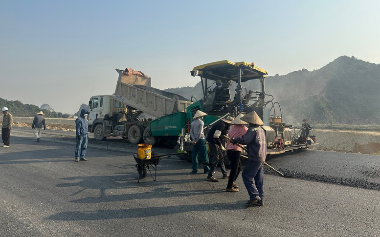 Bộ GTVT: Chỉ định thầu cao tốc Bắc-Nam giai đoạn 2 đúng quy định pháp luật