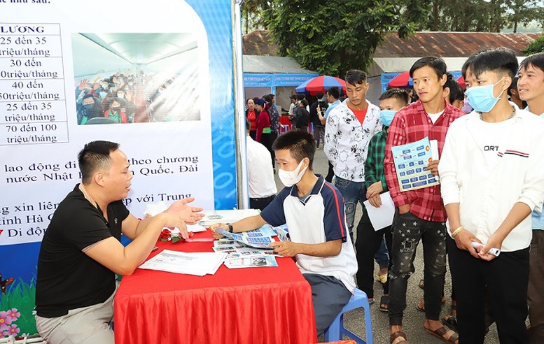 Nhiều chính sách hỗ trợ đồng bào dân tộc thiểu số đi làm việc ở nước ngoài - Ảnh 2.