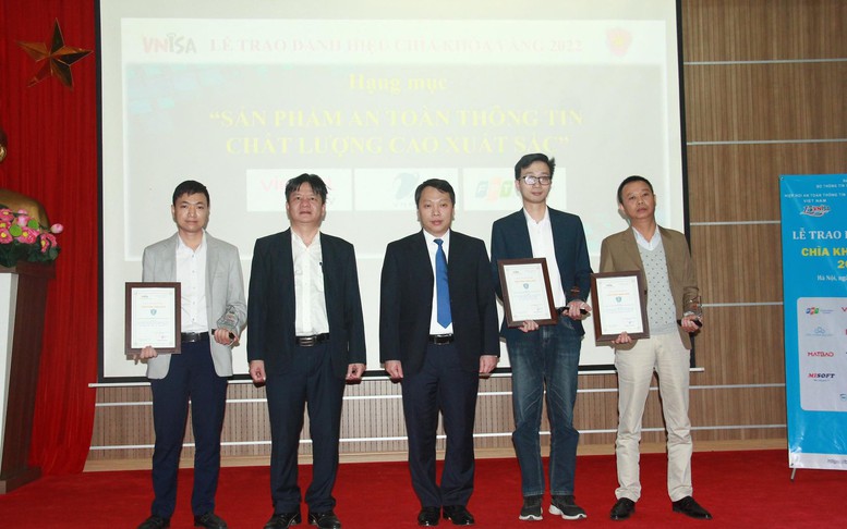 Vinh danh ‘Chìa khóa vàng” cho doanh nghiệp an toàn thông tin Việt Nam