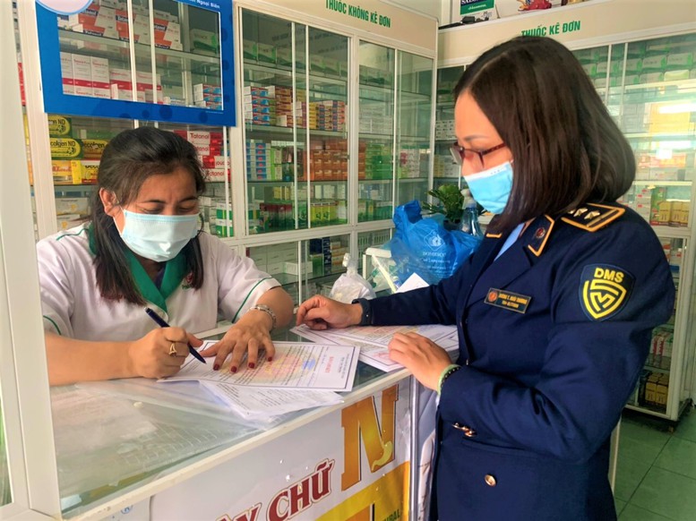 Đà Nẵng tăng cường kiểm tra kiểm soát kit test COVID-19, không để “loạn” giá  - Ảnh 3.