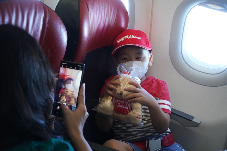 Vietjet tặng hành khách nhiều bất ngờ trên các chuyến bay đầu năm Nhâm Dần - Ảnh 10.