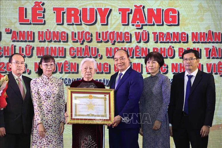 Chủ tịch nước dự Lễ truy tặng Danh hiệu Anh hùng Lực lượng vũ trang nhân dân cho đồng chí Lữ Minh Châu - Ảnh 1.