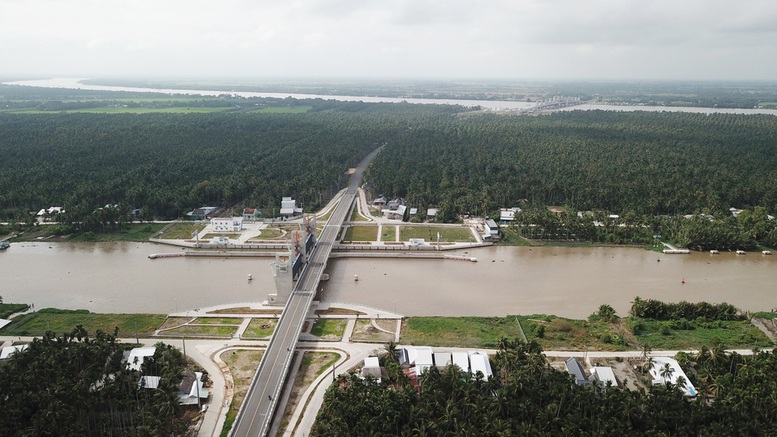 Thuỷ lợi Cái Lớn – Cái Bé mở lối phát triển nông nghiệp phía Tây - Ảnh 1.