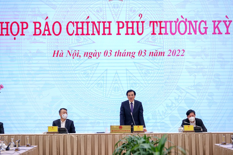 CẬP NHẬT HỌP BÁO CHÍNH PHỦ THƯỜNG KỲ: Theo dõi, dự báo sát tình hình, quyết liệt thực hiện các nhiệm vụ phát triển KT-XH - Ảnh 3.