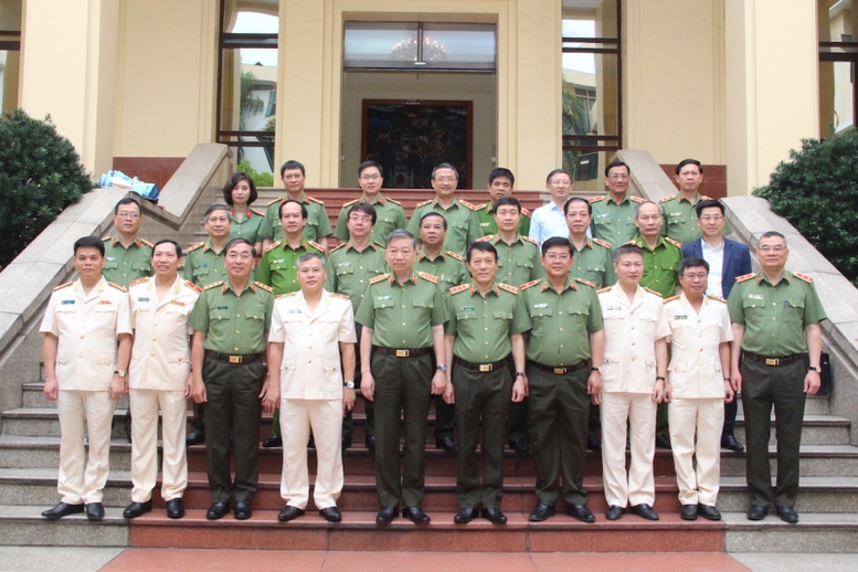 Bộ Chính trị chỉ định nhân sự tham gia Đảng ủy, Ban Thường vụ Đảng ủy Công an Trung ương - Ảnh 5.