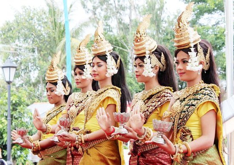 Lãnh đạo Đảng, Nhà nước gửi thư chúc mừng Tết của Lào và Campuchia - Ảnh 2.