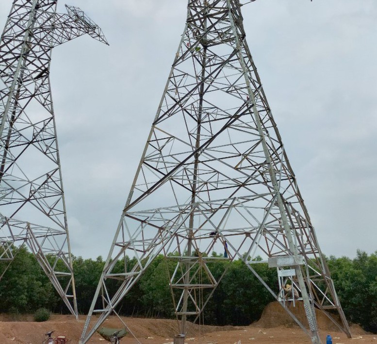 Giải phóng mặt bằng đường dây 500 kV mạch 3 tại Hà Tĩnh còn rất 'ì ạch' - Ảnh 1.