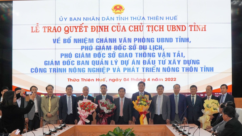 Thừa Thiên Huế bổ nhiệm tân Chánh văn phòng UBND tỉnh   - Ảnh 1.