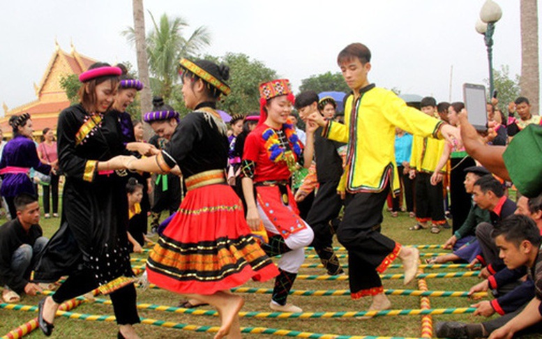 Rực rỡ sắc màu văn hoá các dân tộc Việt Nam trong tháng 4
