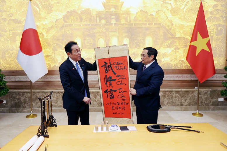 Thủ tướng Nhật Bản Kishida Fumio thăm Việt Nam: 'Chân thành, Tình cảm, Tin cậy' - Ảnh 2.