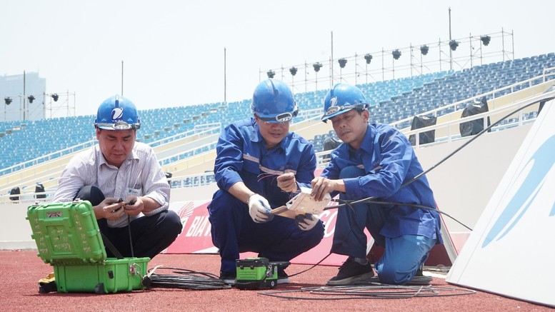 Tốc độ 5G VinaPhone tới 1Gbps tại trận chung kết bóng đá nam SEA Games 31 - Ảnh 1.