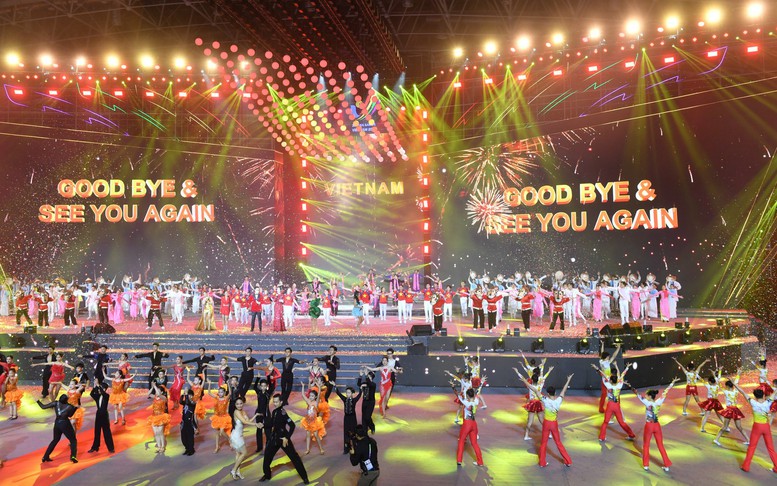 TỔNG THUẬT: Bế mạc SEA Games 31